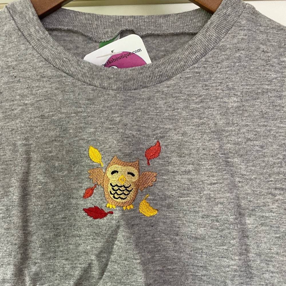 NWT Fall kids embroidered tee with owl and leaves. Fall theme.